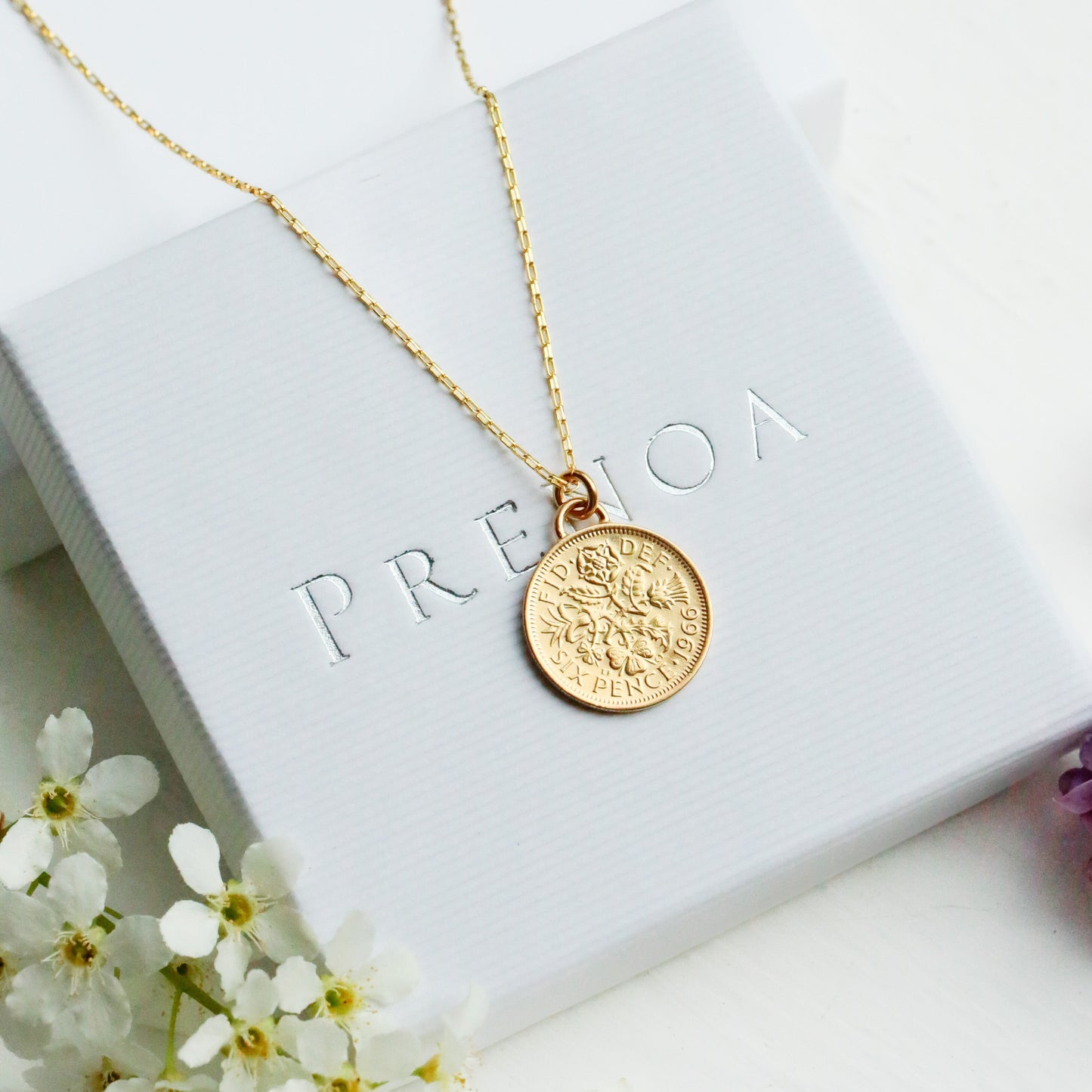 1966_Gold_Sixpence_Necklace with a gold plating of 3 microns in 22 carat gold and yellow gold vermeil box chain. 