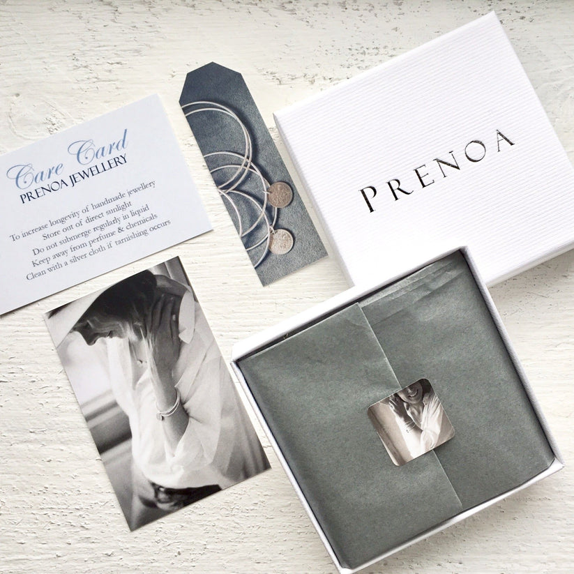 Prenoa jewellery orders receive a free gift box