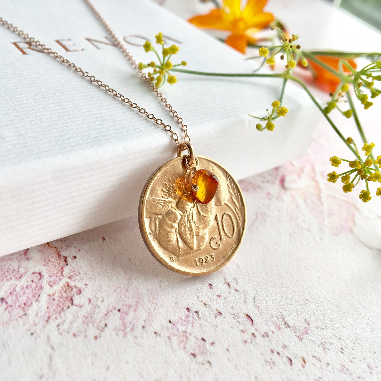 https://prenoa.co.uk/shop/bee-amber/